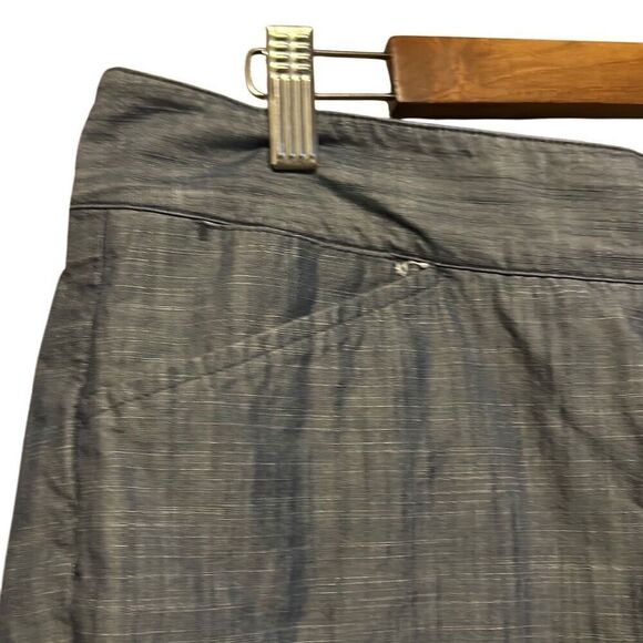 Chico's Women's Blue Chambray Capri Crop Pants Casual Summer‎ - Picture 2 of 6